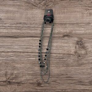 Paparazzi Elegant Black and Silver Necklace and‎ Earring Set